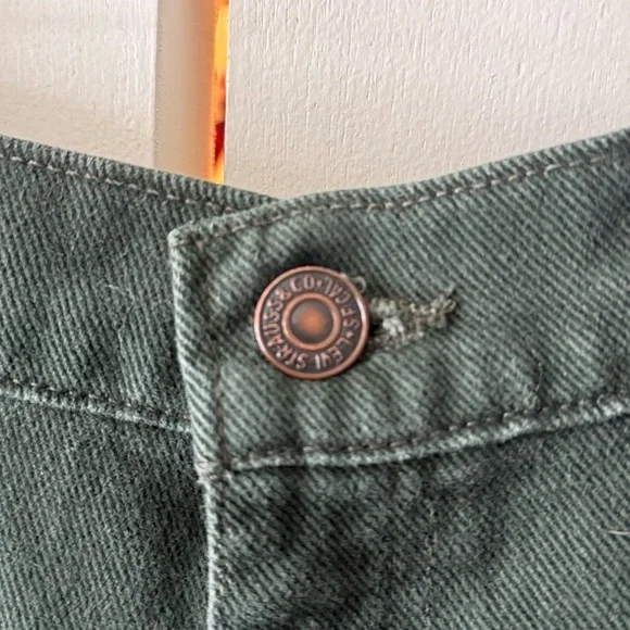 Vintage Orange Tab Levi Strauss & Co. Women’s Green Jean Shorts - RARE FIND - Picture 2 of 10